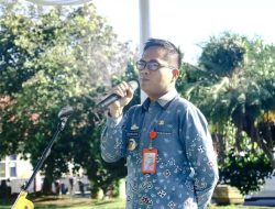 Kepala Dinas Kominfo Gunaido Utama, S.IP., M.H. Pimpin Apel Pagi di Halaman Kantor Pemda Lampung Utara