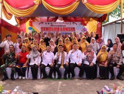 BUPATI LAMPUNG UTARA RESMIKAN SEKOLAH LANSIA MAWAR DI DESA CANDIMAS KOTABUMI