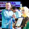 Puncak Peringatan Hari Lahir Kabupaten Lampung Utara Ke-80.Pemkab berikan piagam penghargaan dan piala pemenang festival