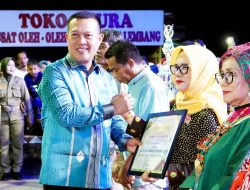 Puncak Peringatan Hari Lahir Kabupaten Lampung Utara Ke-80.Pemkab berikan piagam penghargaan dan piala pemenang festival