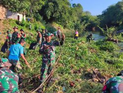 Kodim 0412/LU Motori  Corve aksi Bersih-Bersih Sungai Bersejarah Way Sesah