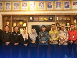 Bahas Penguatan Sinergi dan Fasilitas Kantor, Bupati Hamartoni Terima Audiensi Bawaslu Lampung Utara